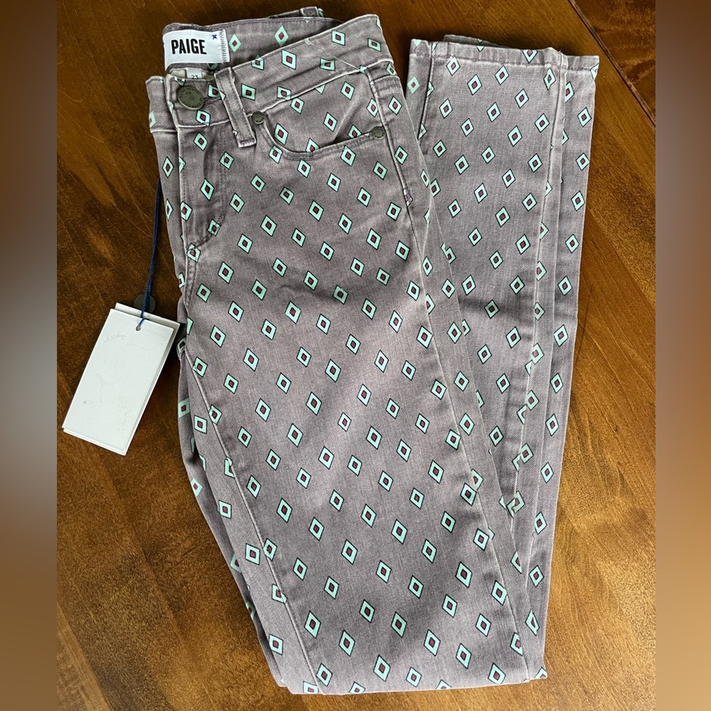 NWT Paige Skinny Jeans - size 23